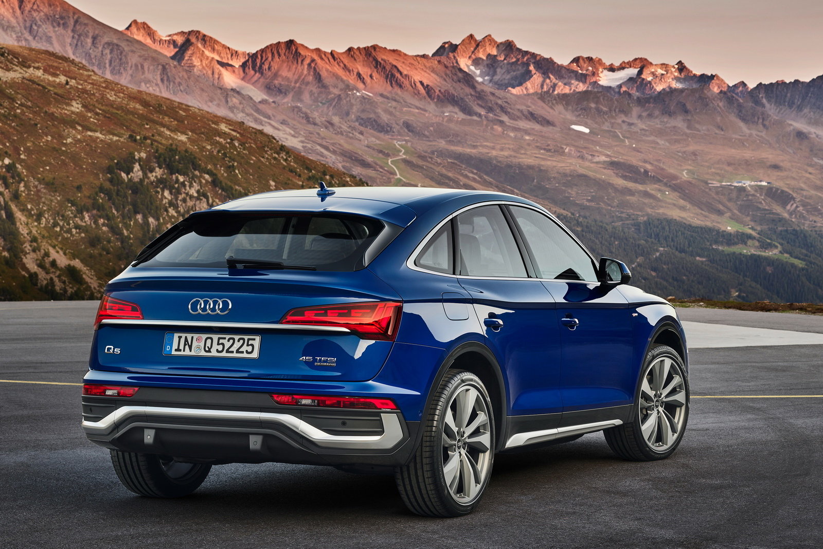 audi-q5-sportback-2